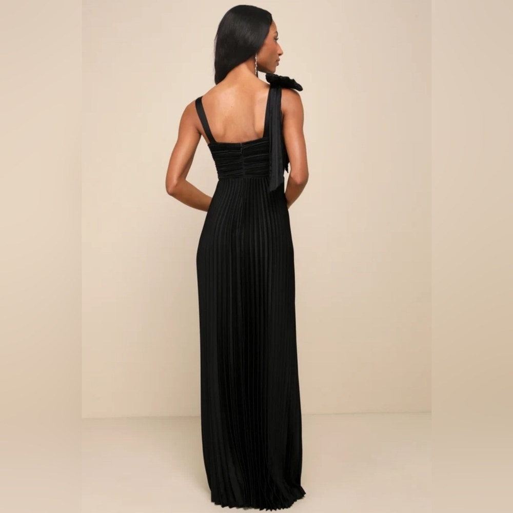 NWOT Lulus Black Satin Pleated Bow Maxi Dress Size XL=14/16 - Picture 3 of 5